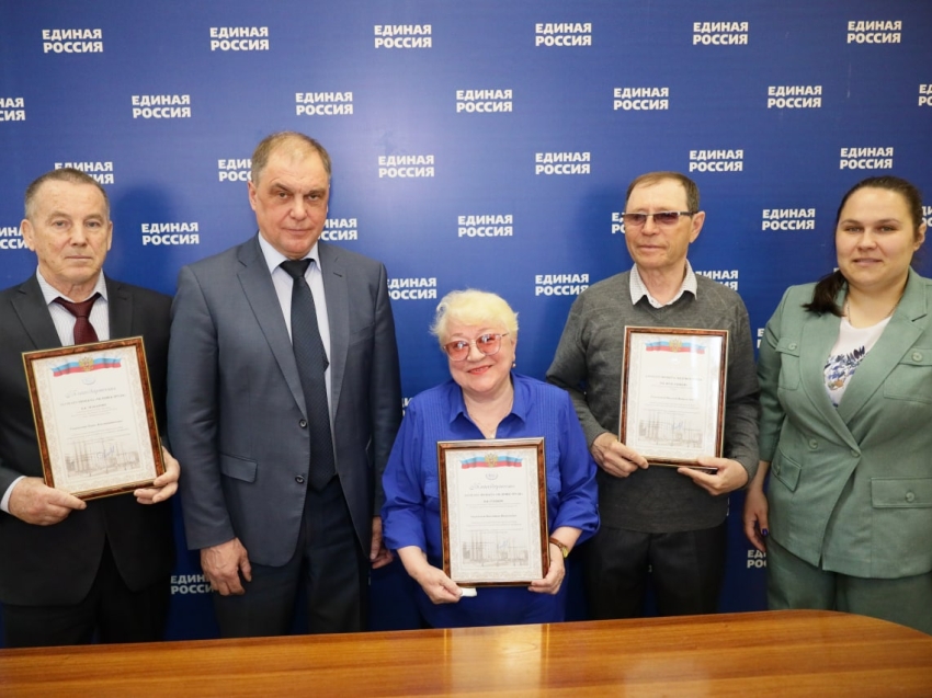 Александр Скачков вручил дипломы лауреатам проекта «Человек труда» в Zабайкалье